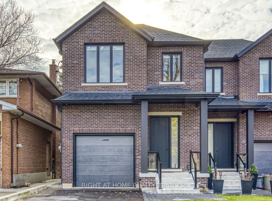 5 Enfield Avenue, Toronto, ON, M8W 1T6
