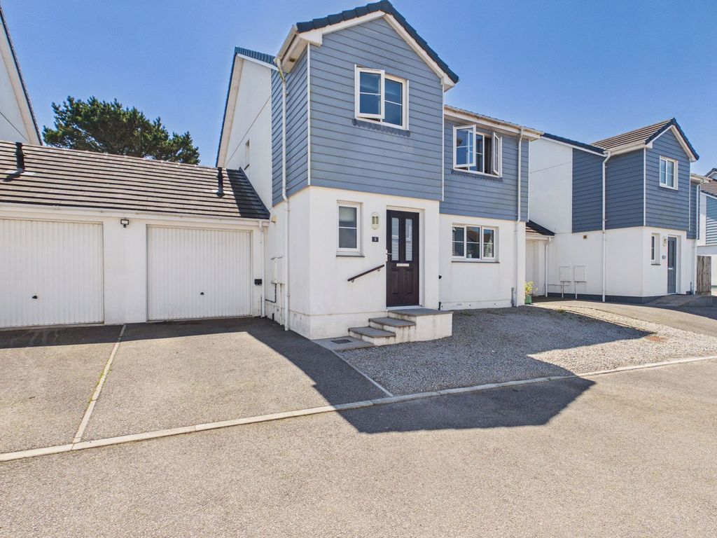 3 bed link detached house for salePark Rosmoran, Treleigh, Redruth TR16