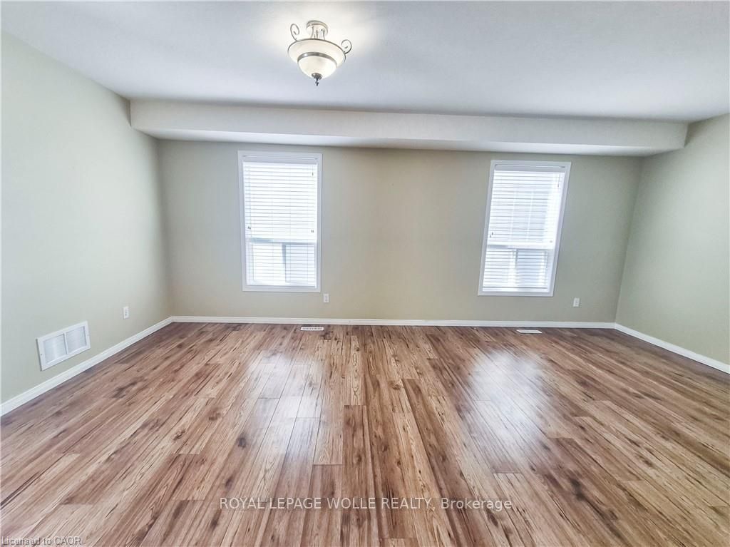 775 Karlsfeld Road, Waterloo, ON, N2T 2X2 photo 4