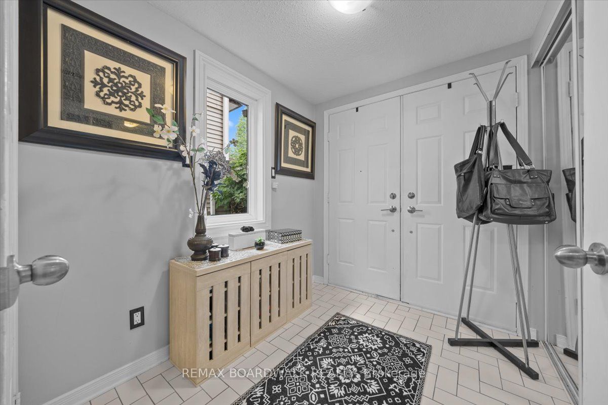 Additional image 3 of 24 Hackett Street, Ottawa, ON, K1V 0P7