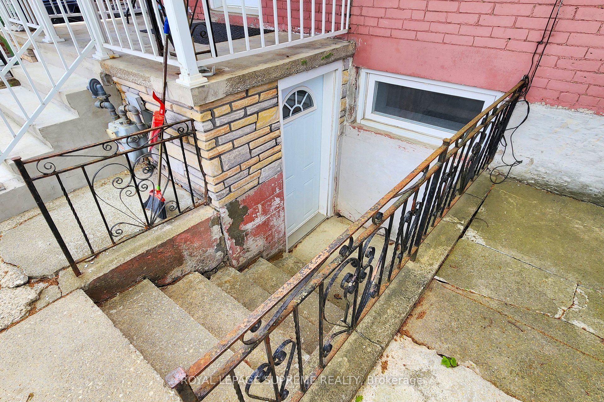 119 Essex Street W, Toronto, ON, M6G 1T4 photo 3