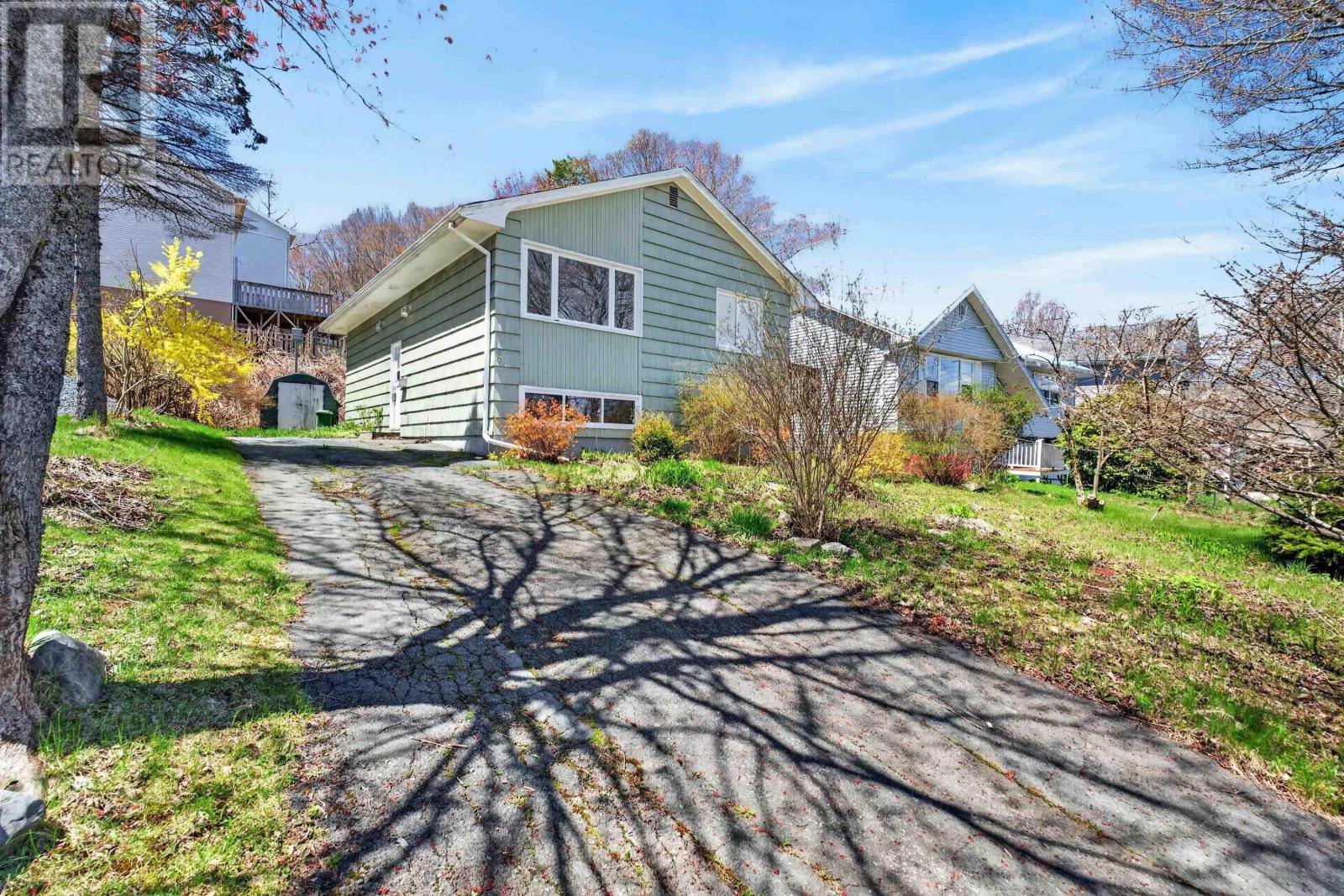 9 Kidston Road, Halifax, NS, B3R2A5