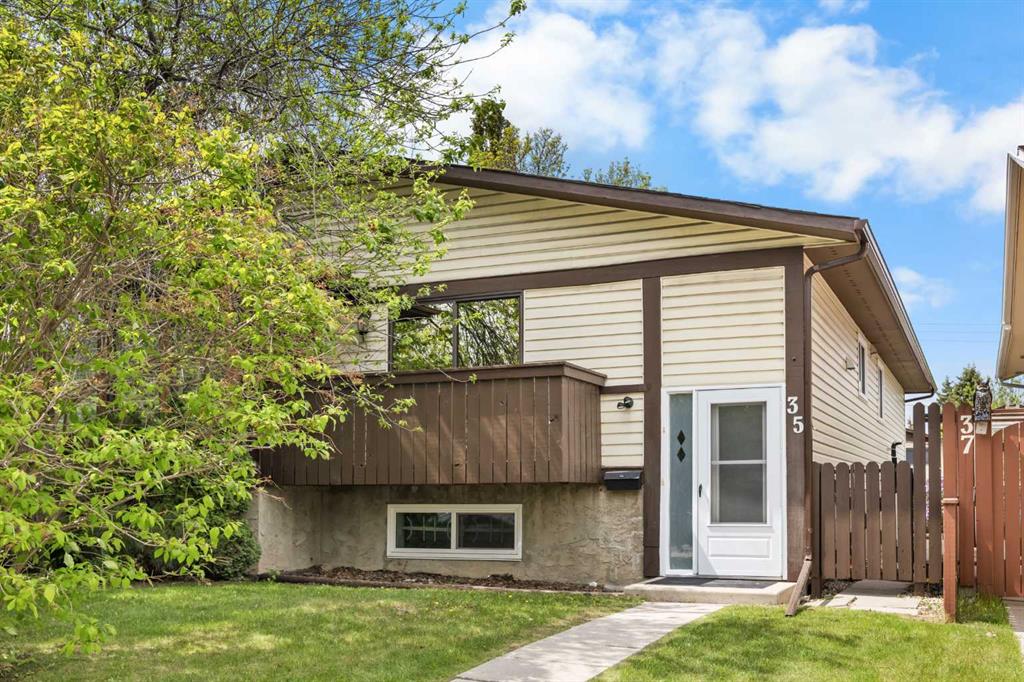 35 Bermuda Drive NW, Calgary, AB, T3K 1H5