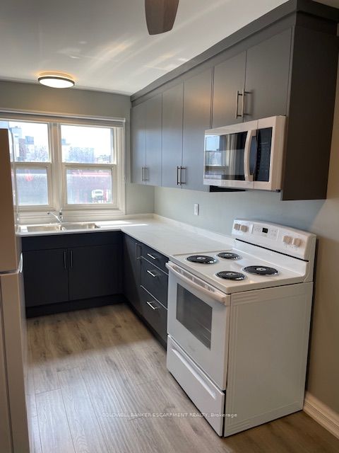 1-2 Cross Street, Halton Hills, ON, L7G 3G2