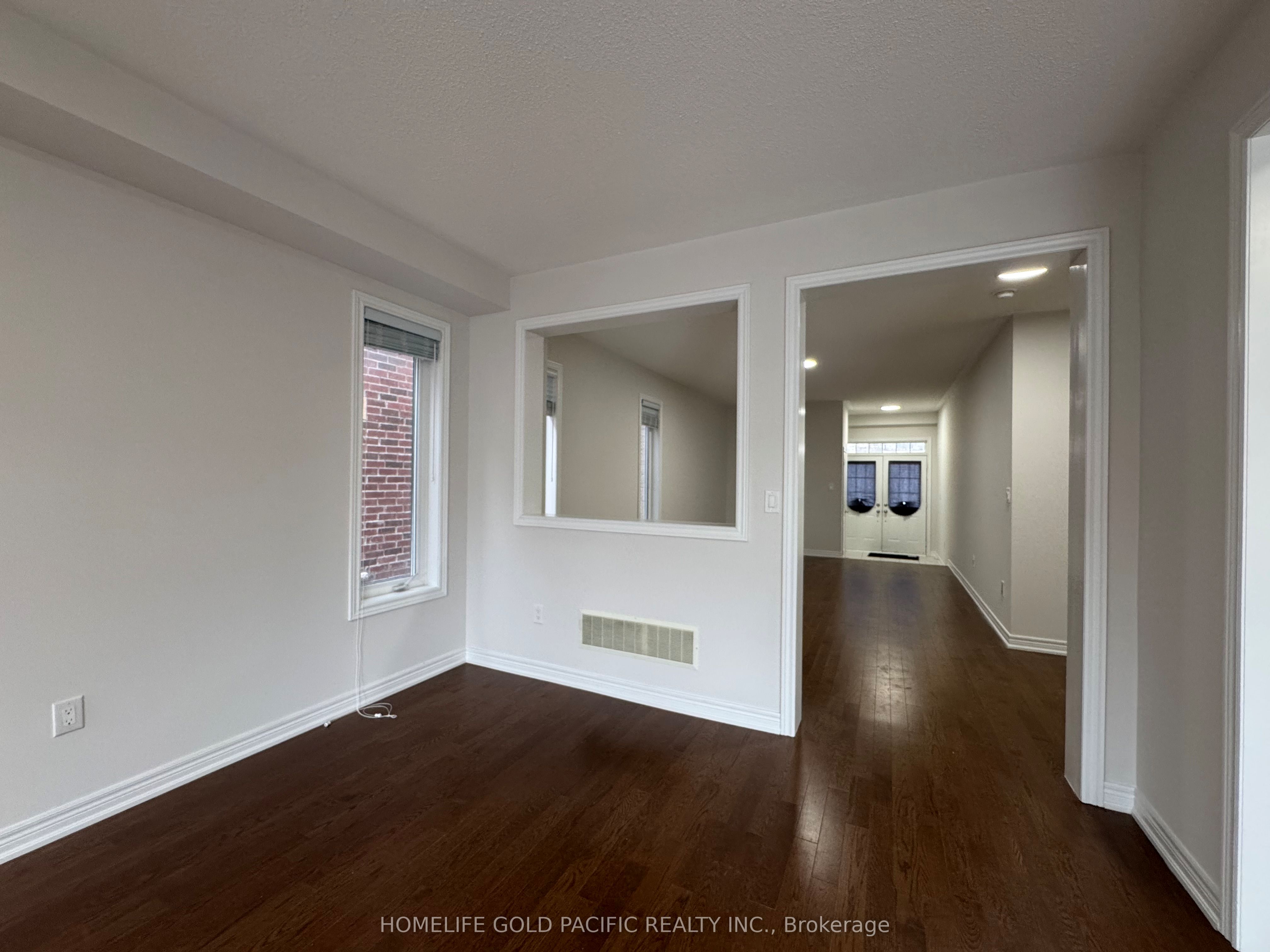 30 Hancock Street, Aurora, ON, L4G 7C4 photo 4