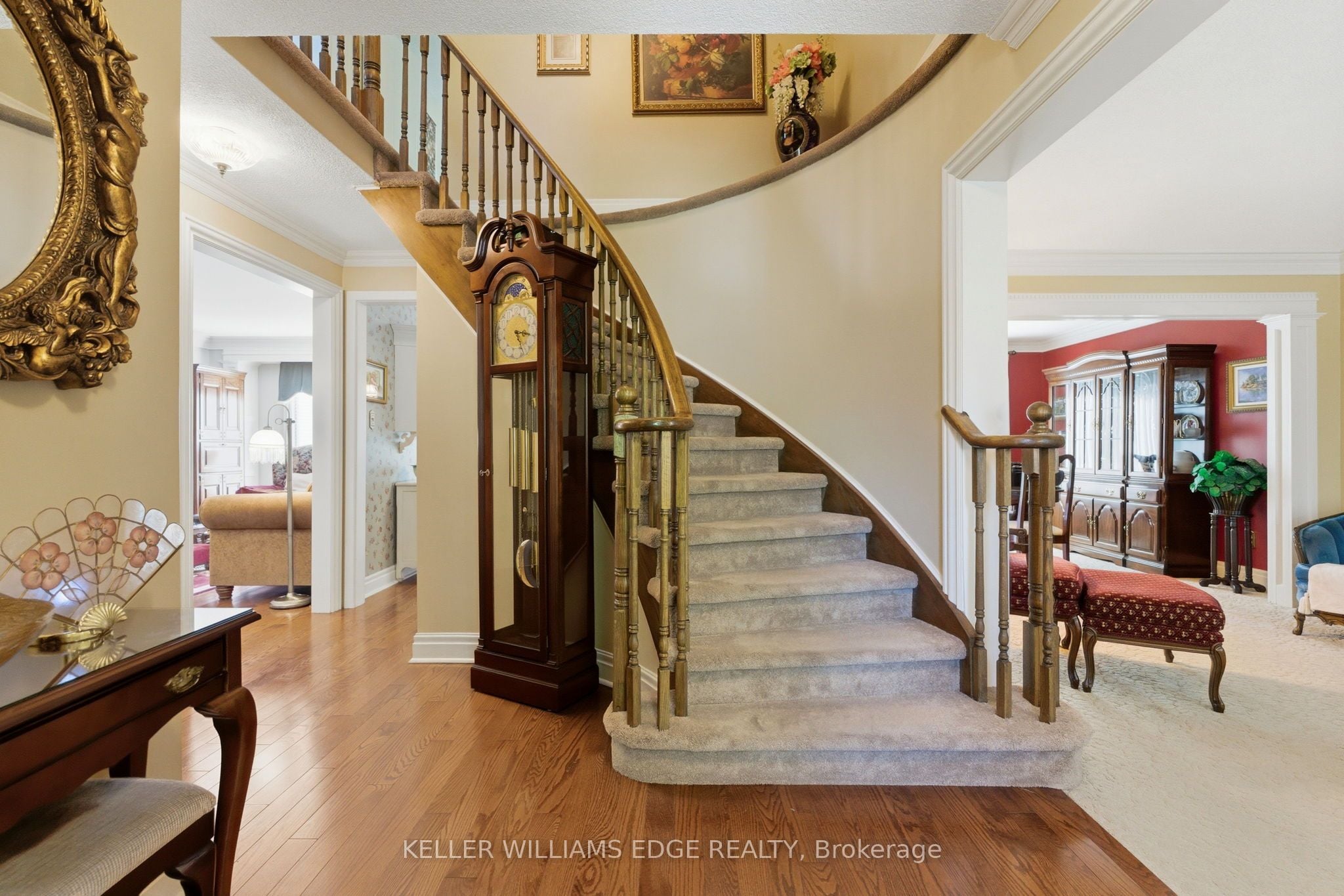2078 Hunters Wood Drive, Burlington, ON, L7M 2T2 photo 4