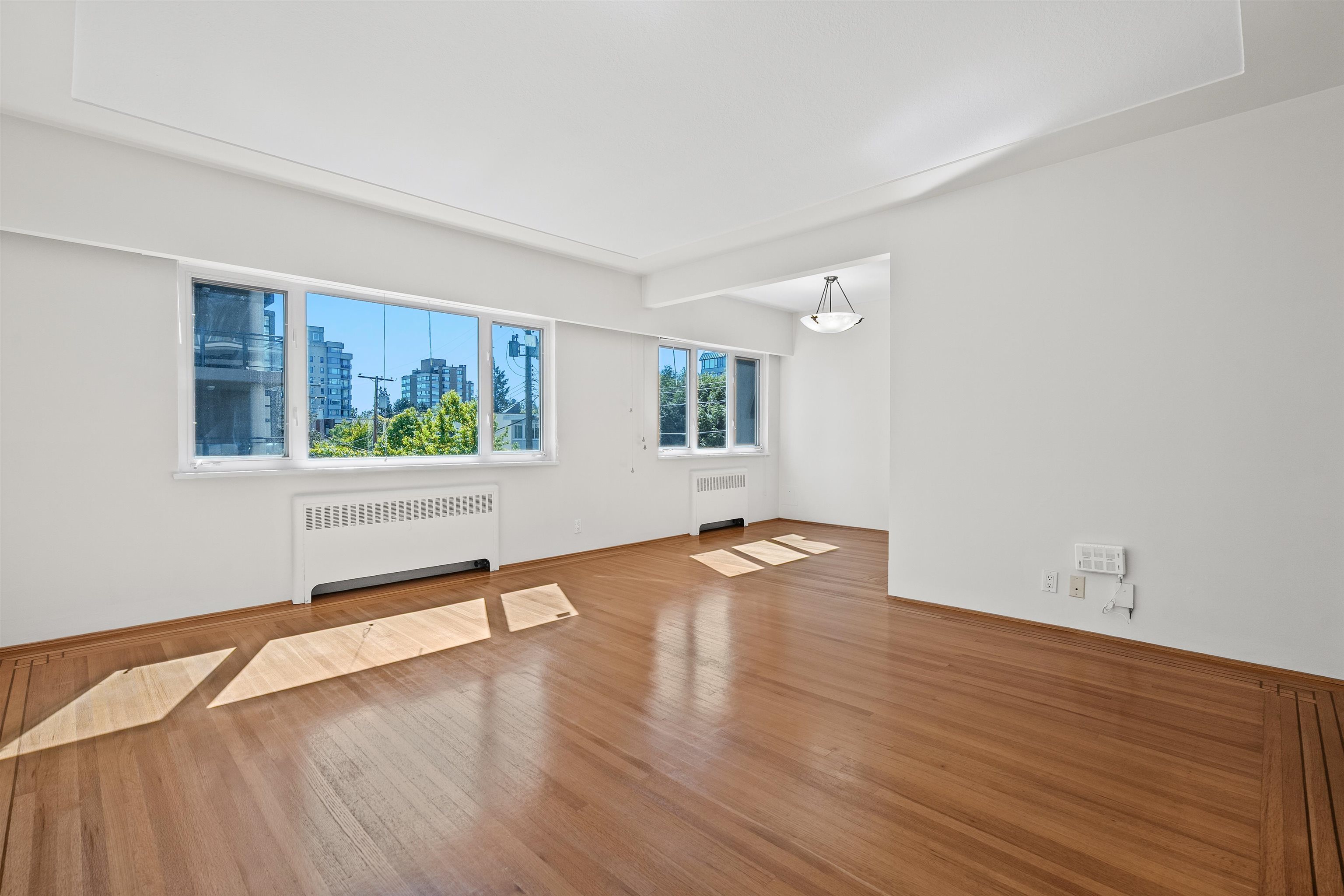 Additional image 5 of 8-2296 39th Avenue W, Vancouver, BC, V6M 1T9