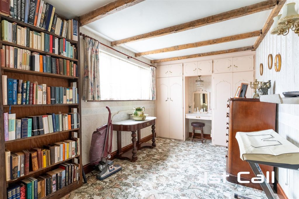Additional image 10 of 2 bed detached bungalow for saleThe Chase, Rochford SS4
