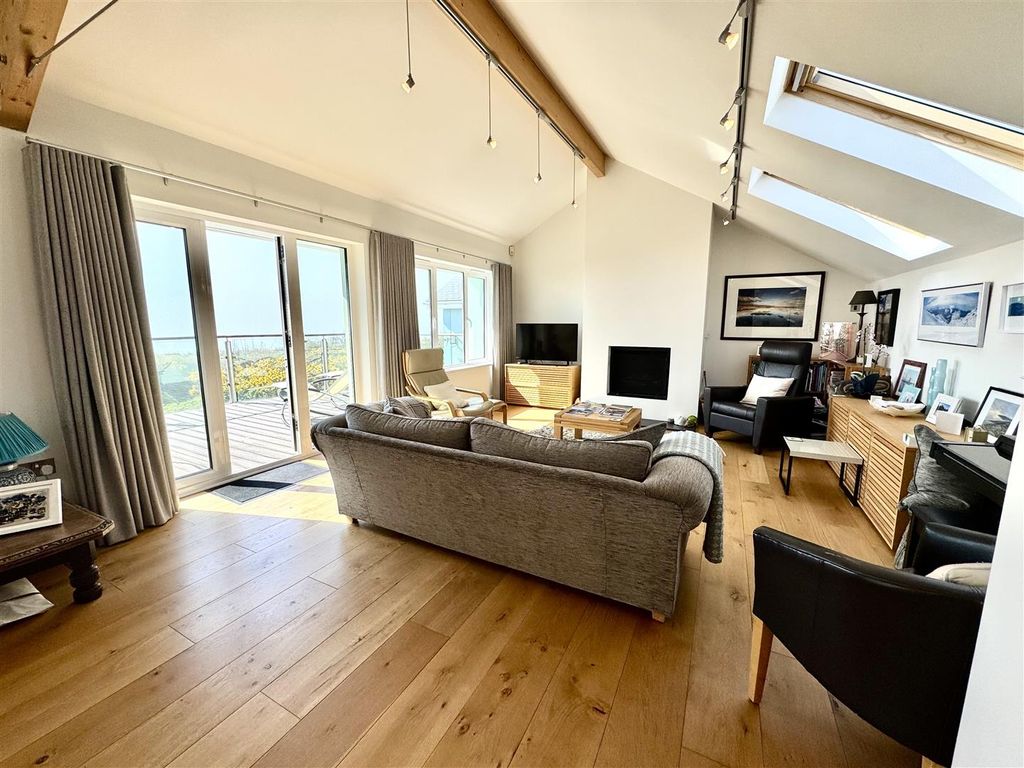 Additional image 8 of 4 bed detached house for sale12 Innes Estate, Pwllheli LL53