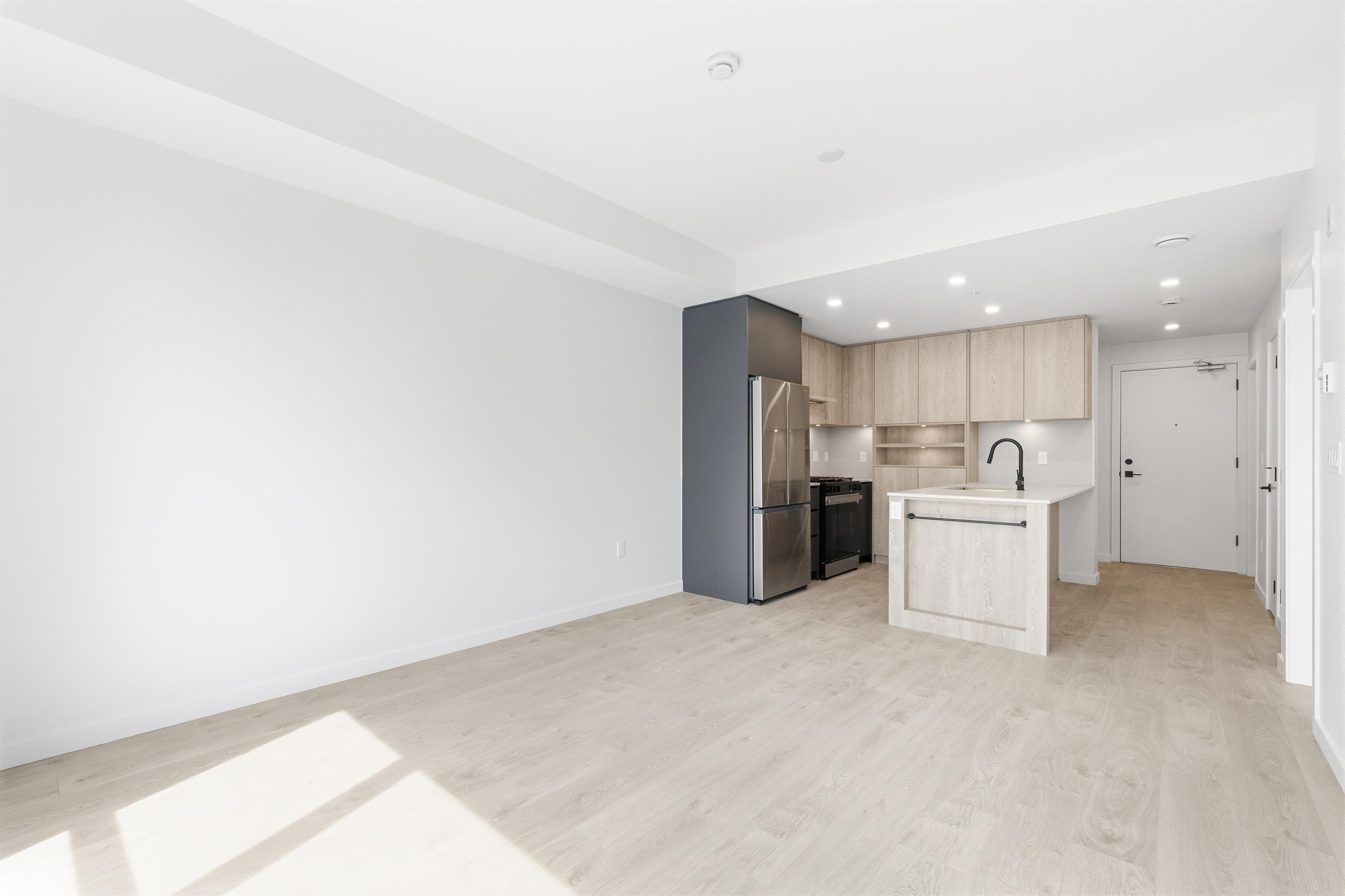 Additional image 2 of 107-19577 65b Avenue, Surrey, BC, V4N 6B5