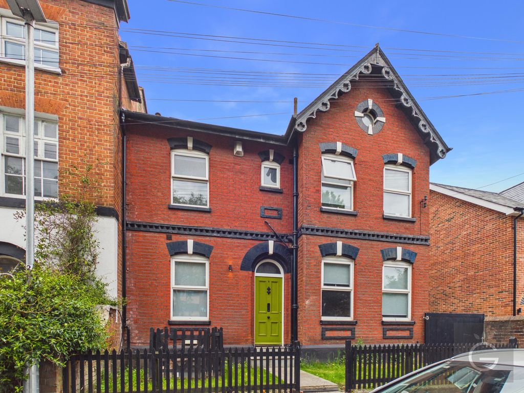 9 bed semi-detached house for saleHoward Street, Reading RG1