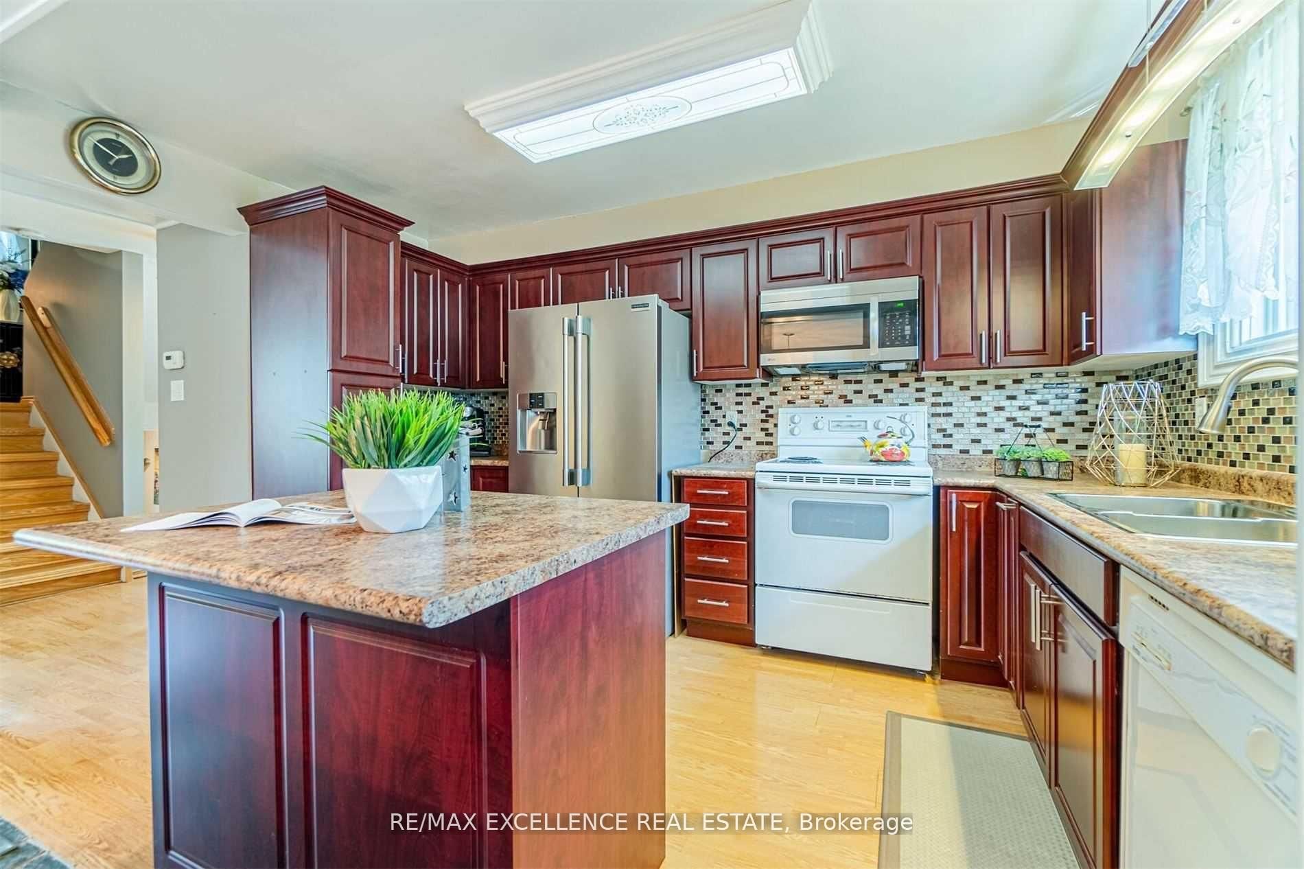 148 Ashton Crescent, Brampton, ON, L6S 3J9