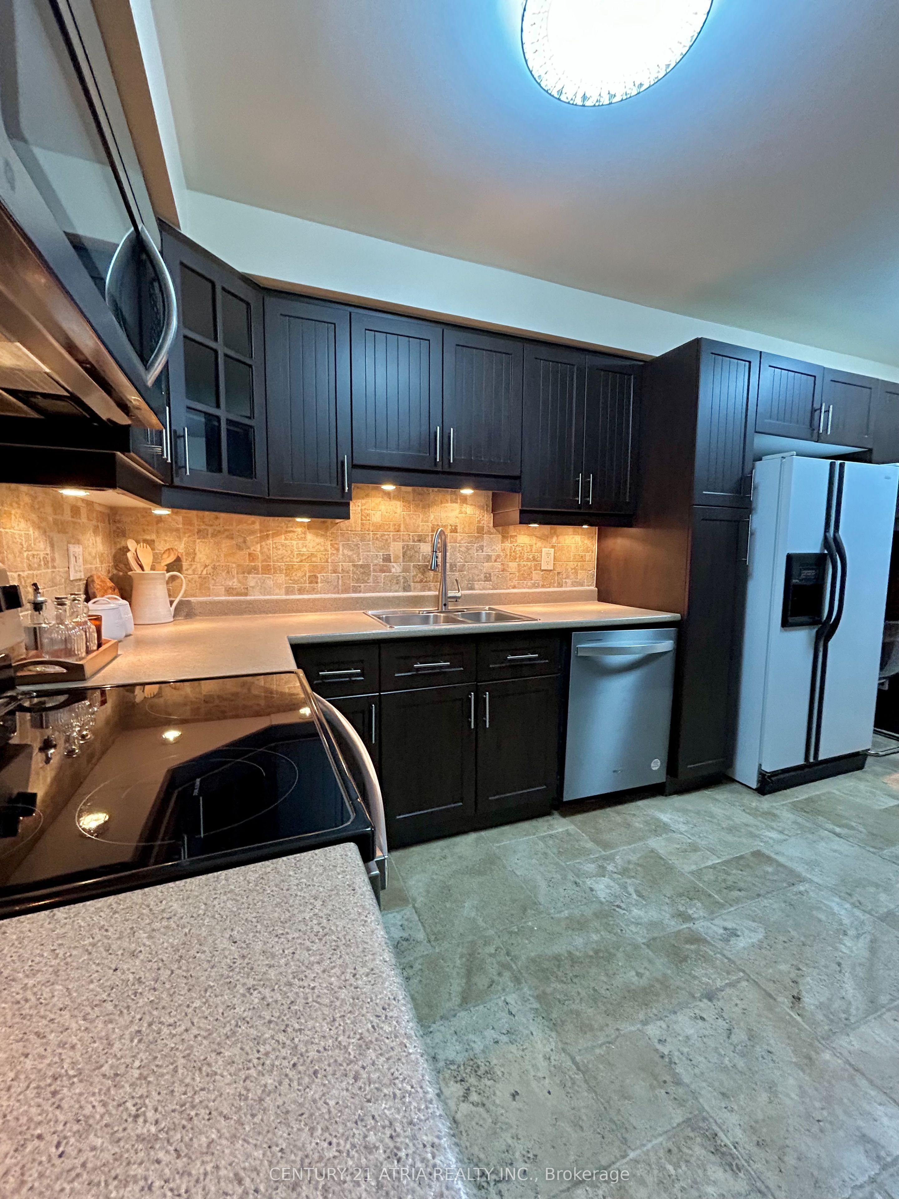 87 Avenue Road, Richmond Hill, ON, L4C 9N6 photo 3