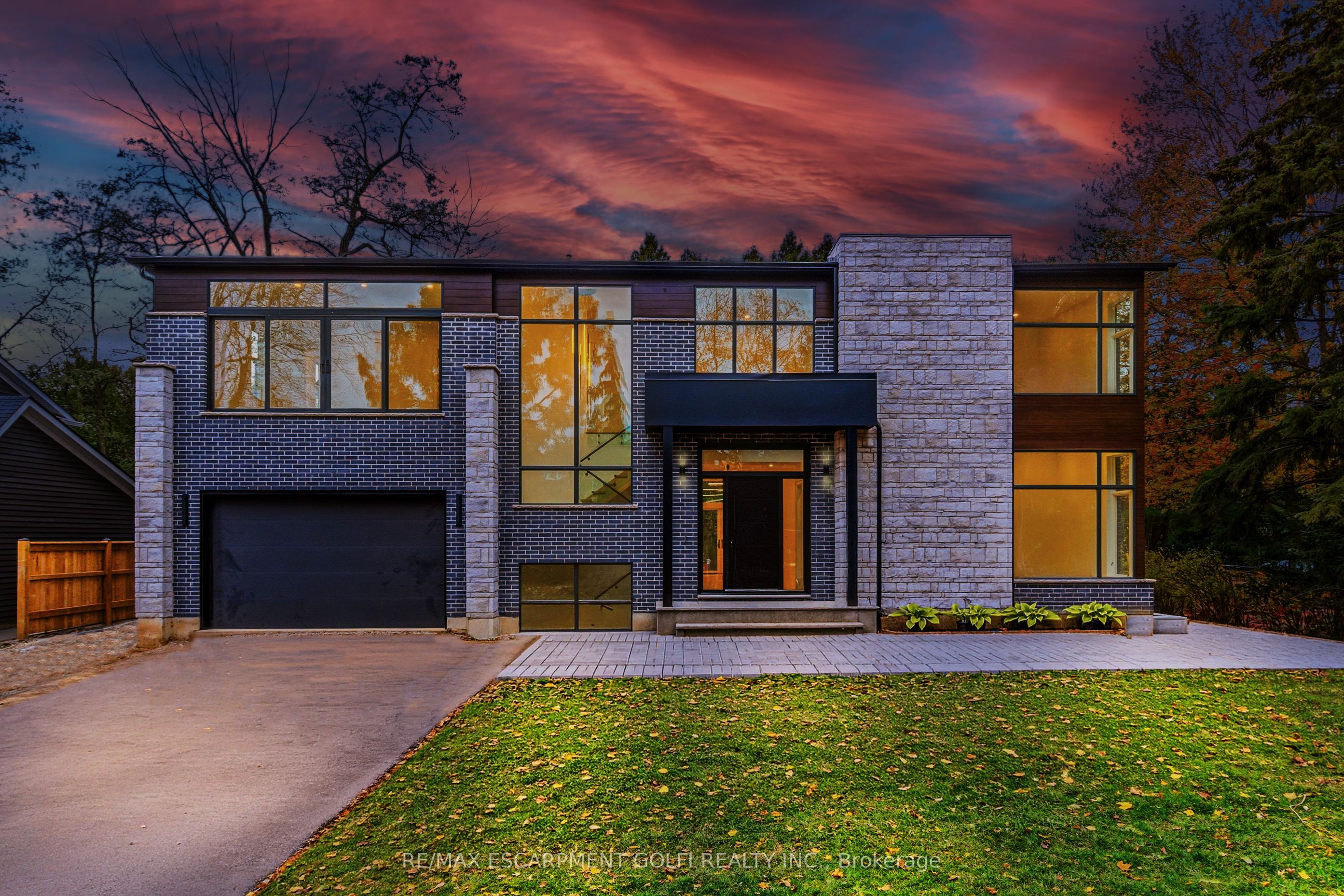 135 Secord Lane, Burlington, ON, L7L 2H6