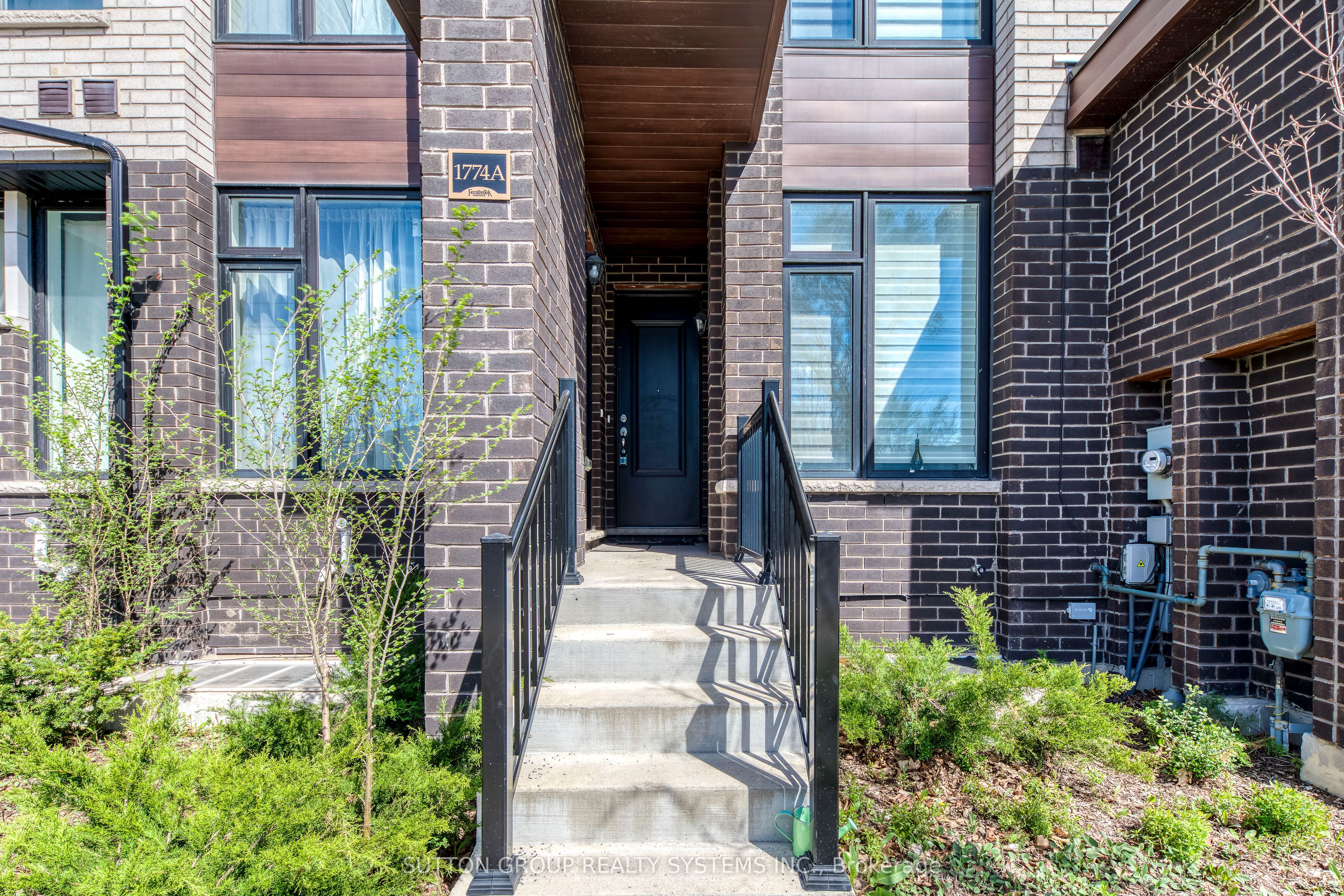 Upper-1 - 1774A Lawrence Avenue W, Toronto, ON, M6L 0A3 photo 3
