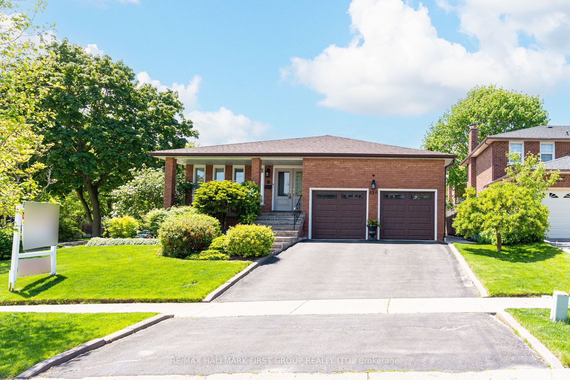 520 Mcleod Crescent, Pickering, ON, L1W 3M5