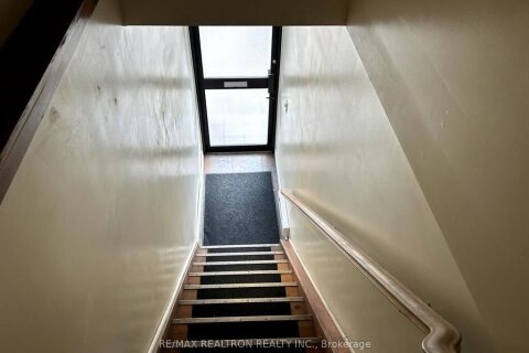 3-588 Danforth Avenue, Toronto, ON, M4K 1R1 photo 3