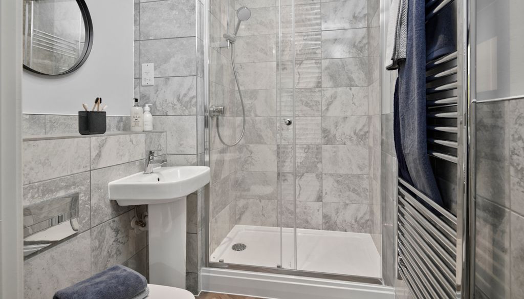 Additional image 8 of 2 bed flat for sale"The Coniston" at 97A-117 Caversham Road, Reading RG1