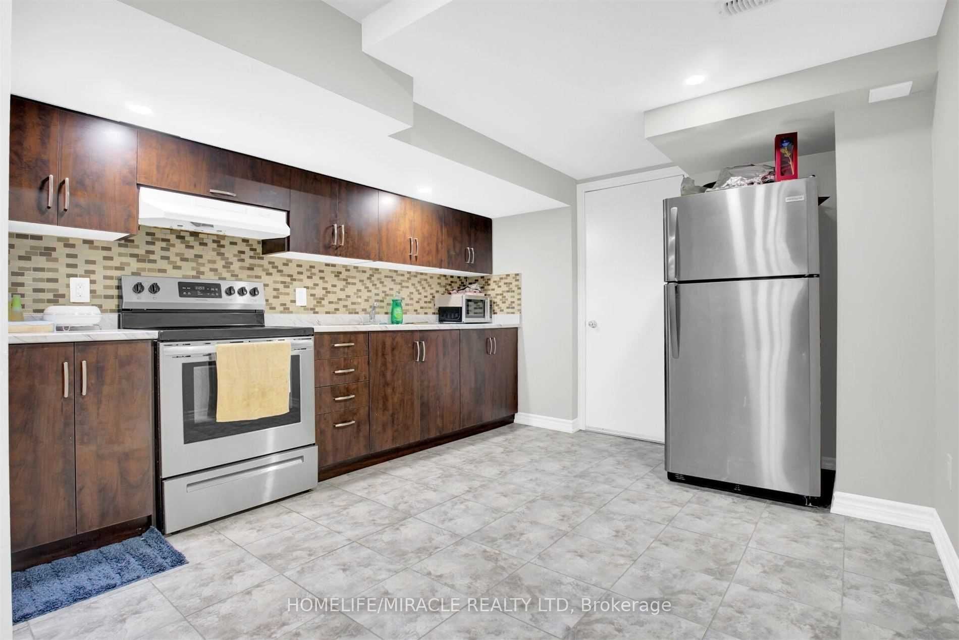 Bsmt-51 Connolly Crescent, Brampton, ON, L6R 0G9 photo 2