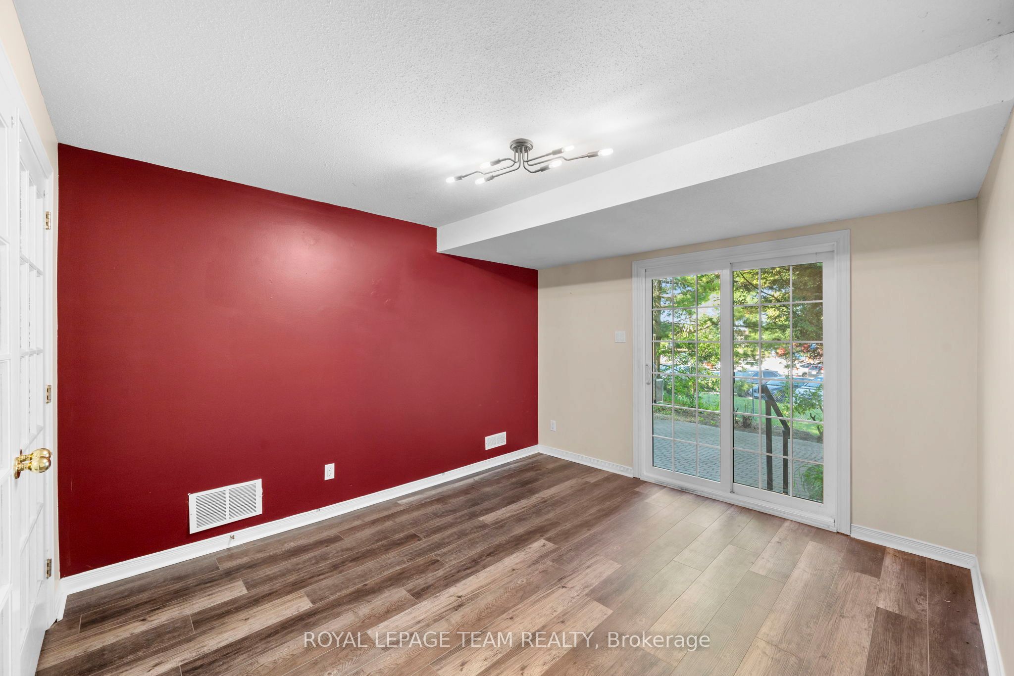 Additional image 5 of 8 Mannington Court, Ottawa, ON, K2J 4A1