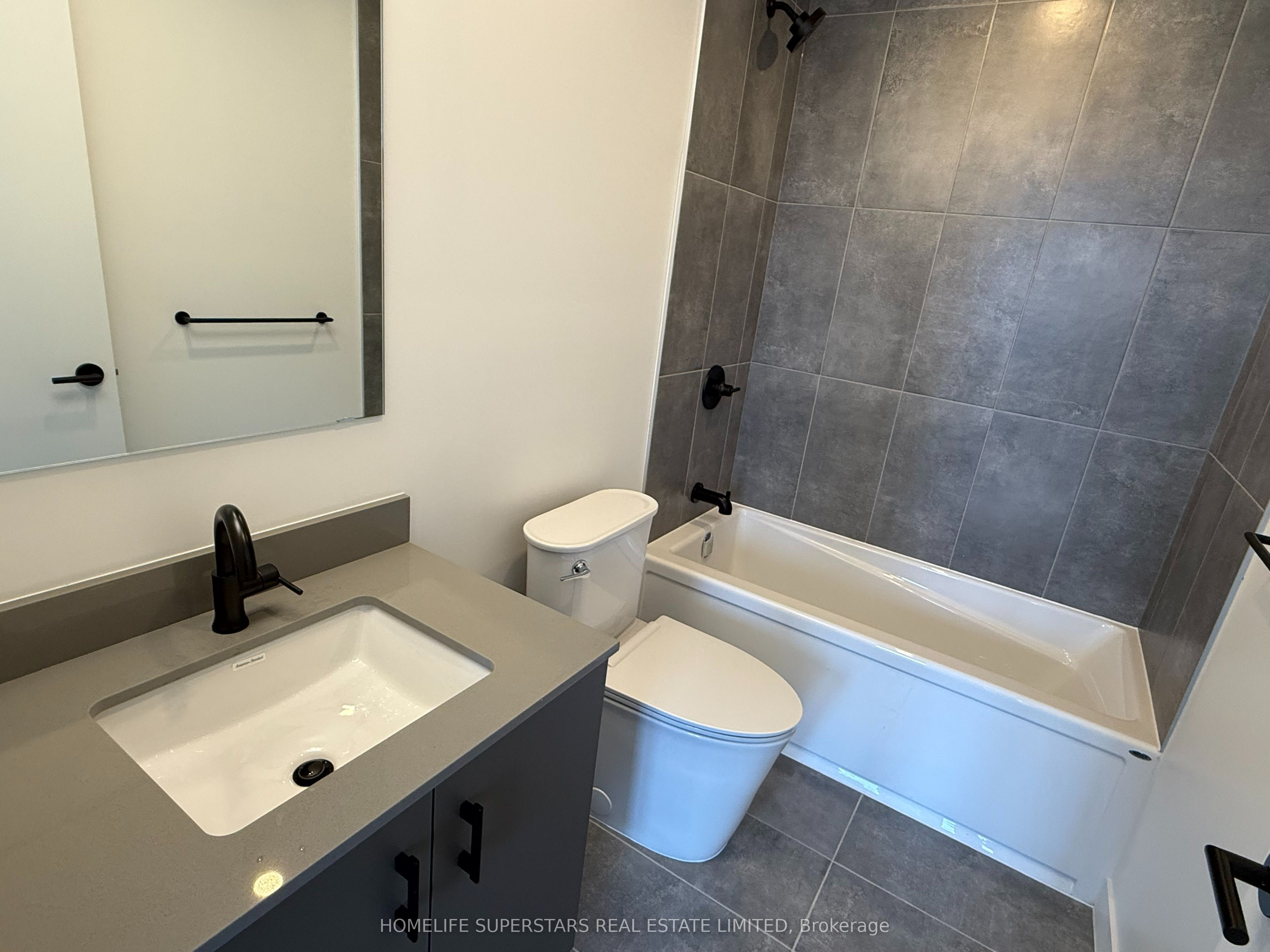 225-4853 Thomas Alton Boulevard, Burlington, ON, L7M 0H3 photo 4