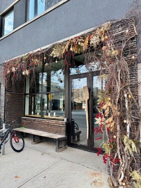 100-1485 Dupont Street, Toronto, ON, M6P 3S2 photo 2