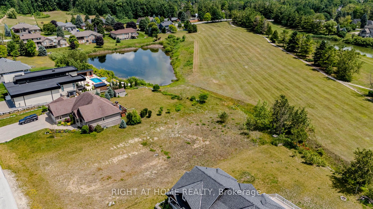 Additional image 5 of 8 Deanna Drive, Wasaga Beach, ON, L9Z 1J5