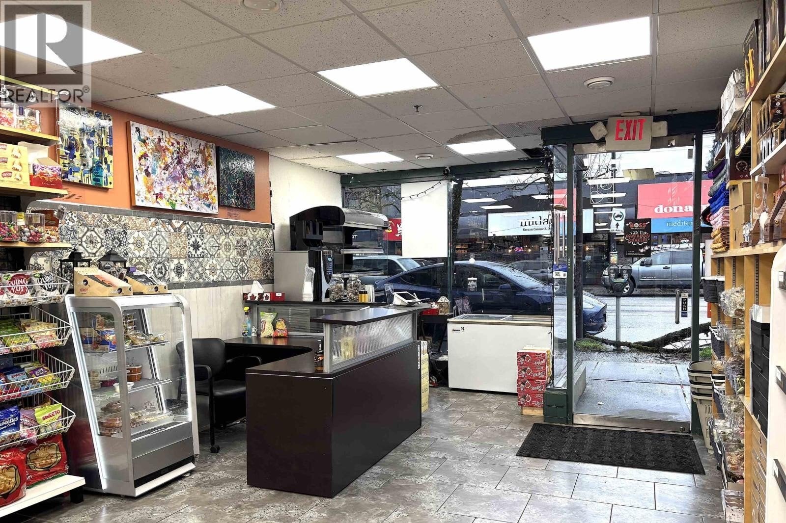 Additional image 7 of 3216 W Broadway West, Vancouver, BC, V6K2H4