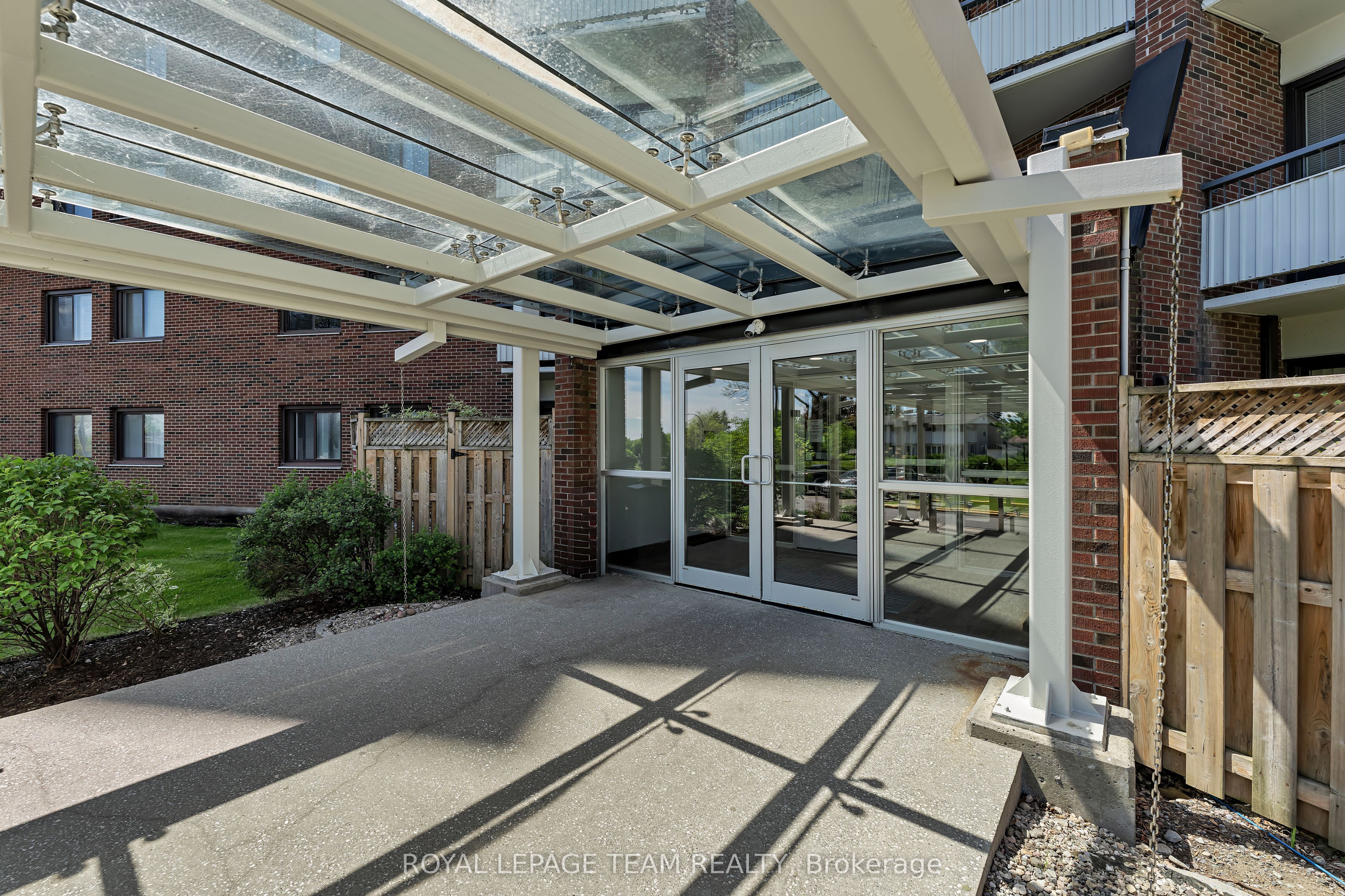 Additional image 3 of 707-20 Chesterton Drive, Ottawa, ON, K2E 6Z7