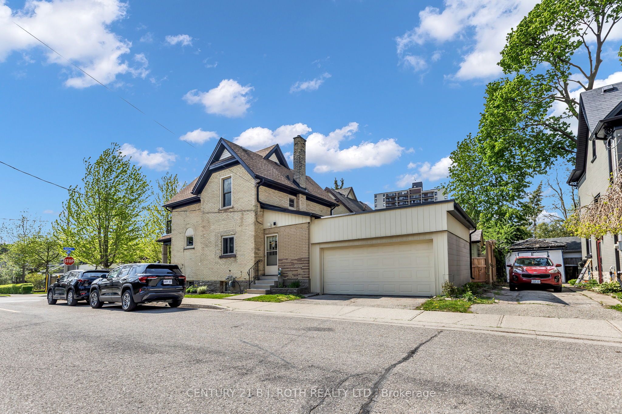 32 Samuel Street, Kitchener, ON, N2H 1P1 photo 2