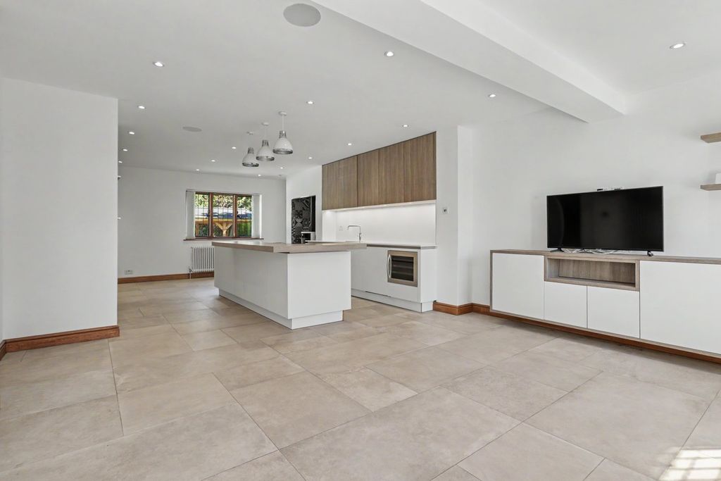 Additional image 6 of 5 bed detached house for saleShopland Hall Road, Rochford SS4