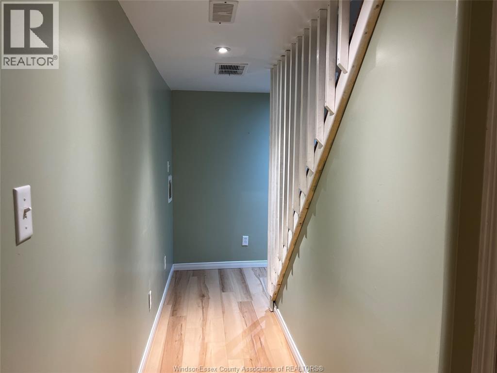 1464 Bayswater , Windsor, ON, N8S4K8 photo 2