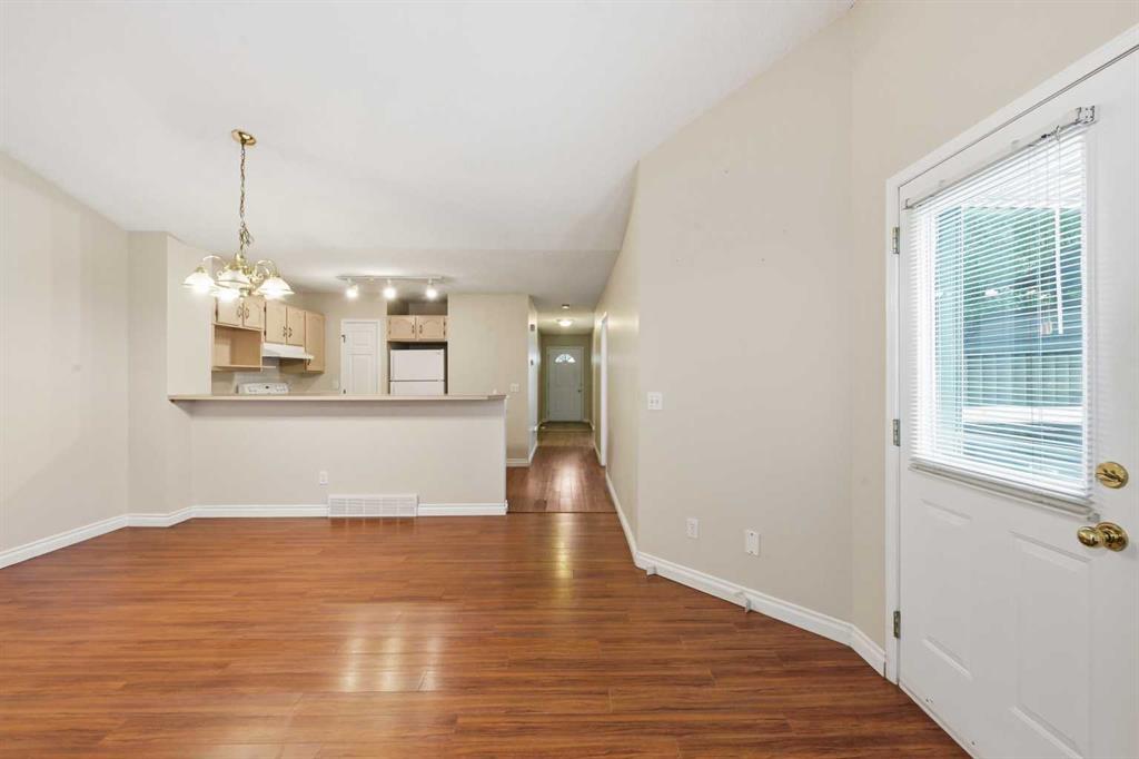 25 Tararidge Circle NE, Calgary, AB, T3J 3W4 photo 4