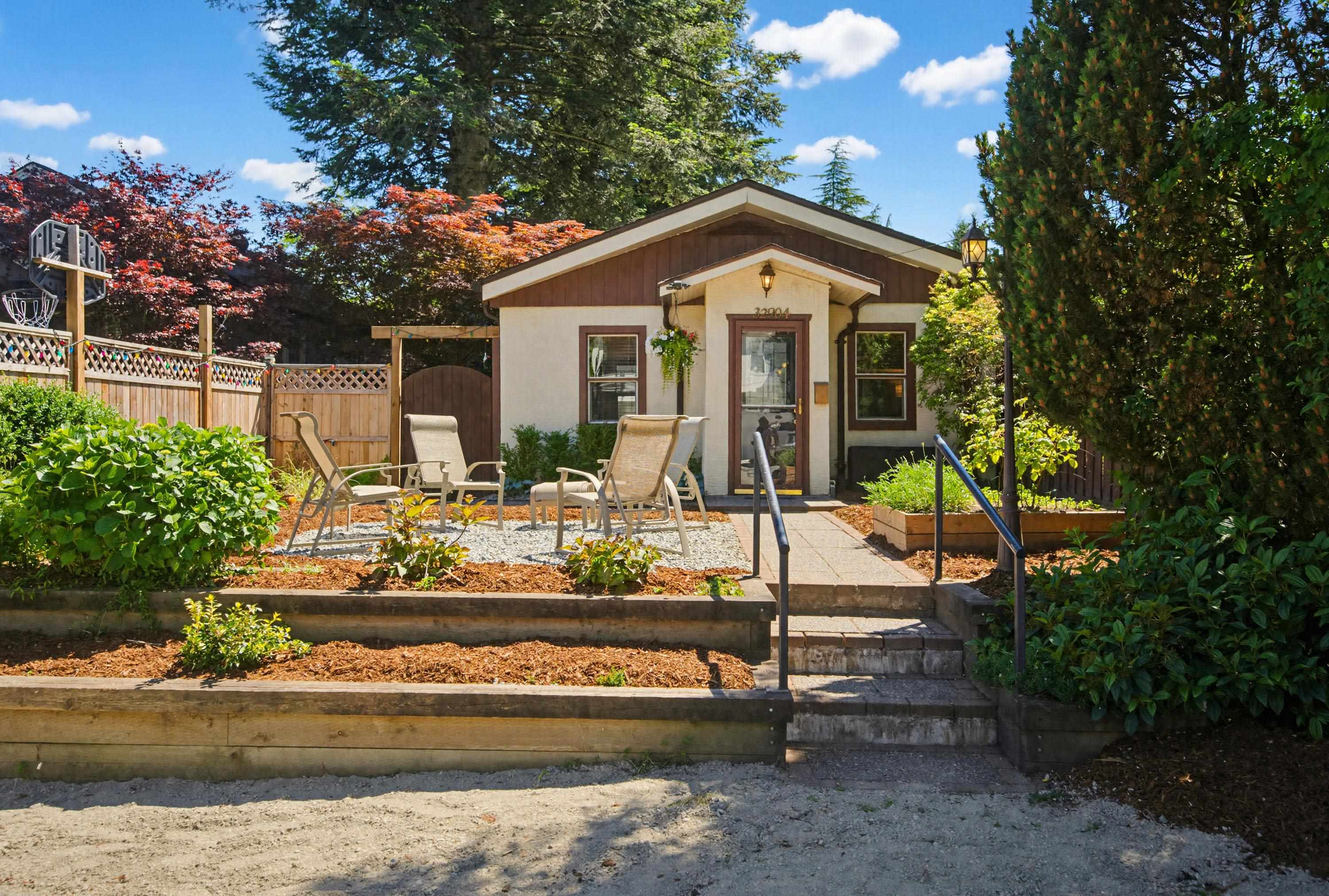 32904 3 Avenue, Mission, BC, V2V 1N3