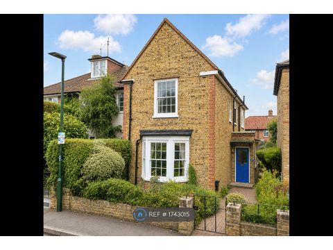 New Road, Richmond TW10
