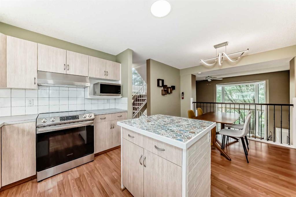 4 Glenbrook Villas SW, Calgary, AB, T3E 7E8 photo 5