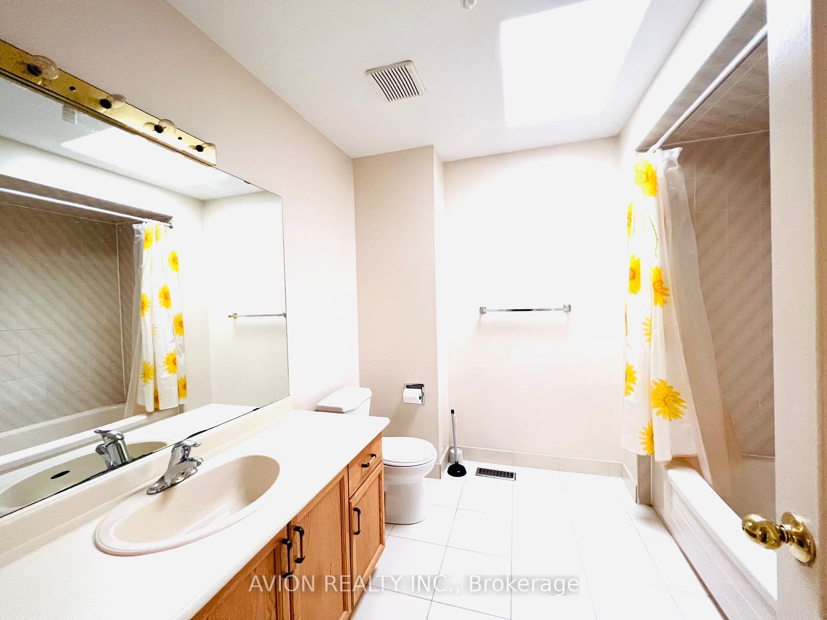 Room A-15 Cantertrot Court, Vaughan, ON, L4J 7X7 photo 5