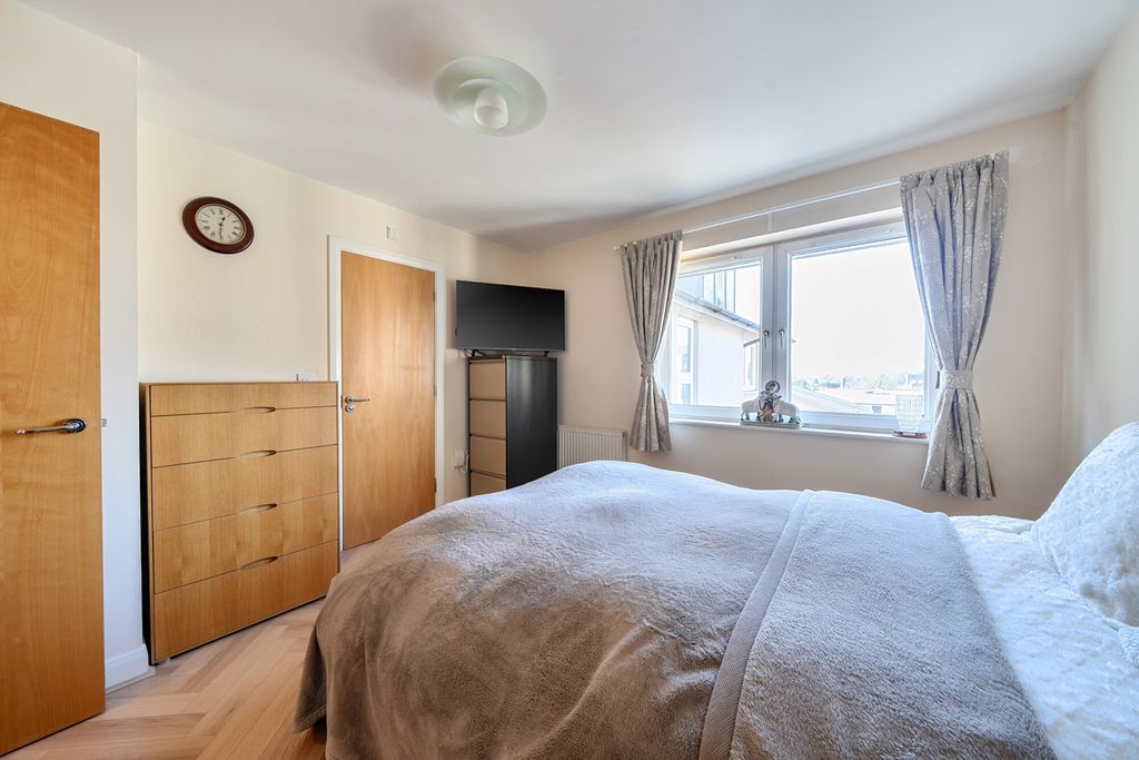 Additional image 15 of 2 bed flat for salePenn Place, Northway, Rickmansworth WD3