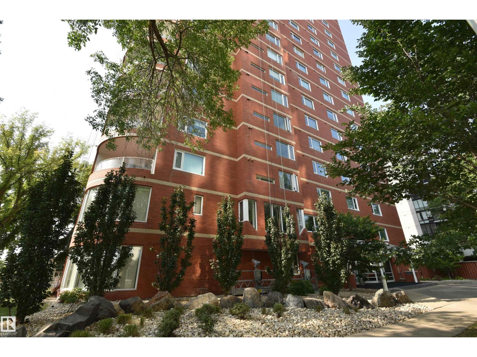201-10010 119 Street NW, Edmonton, AB, T5K1Y8