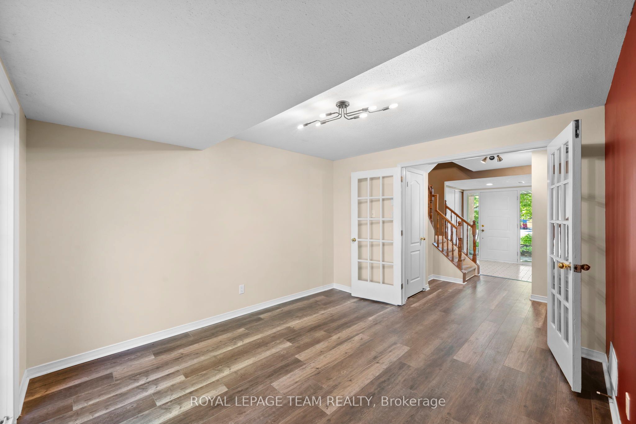 Additional image 6 of 8 Mannington Court, Ottawa, ON, K2J 4A1