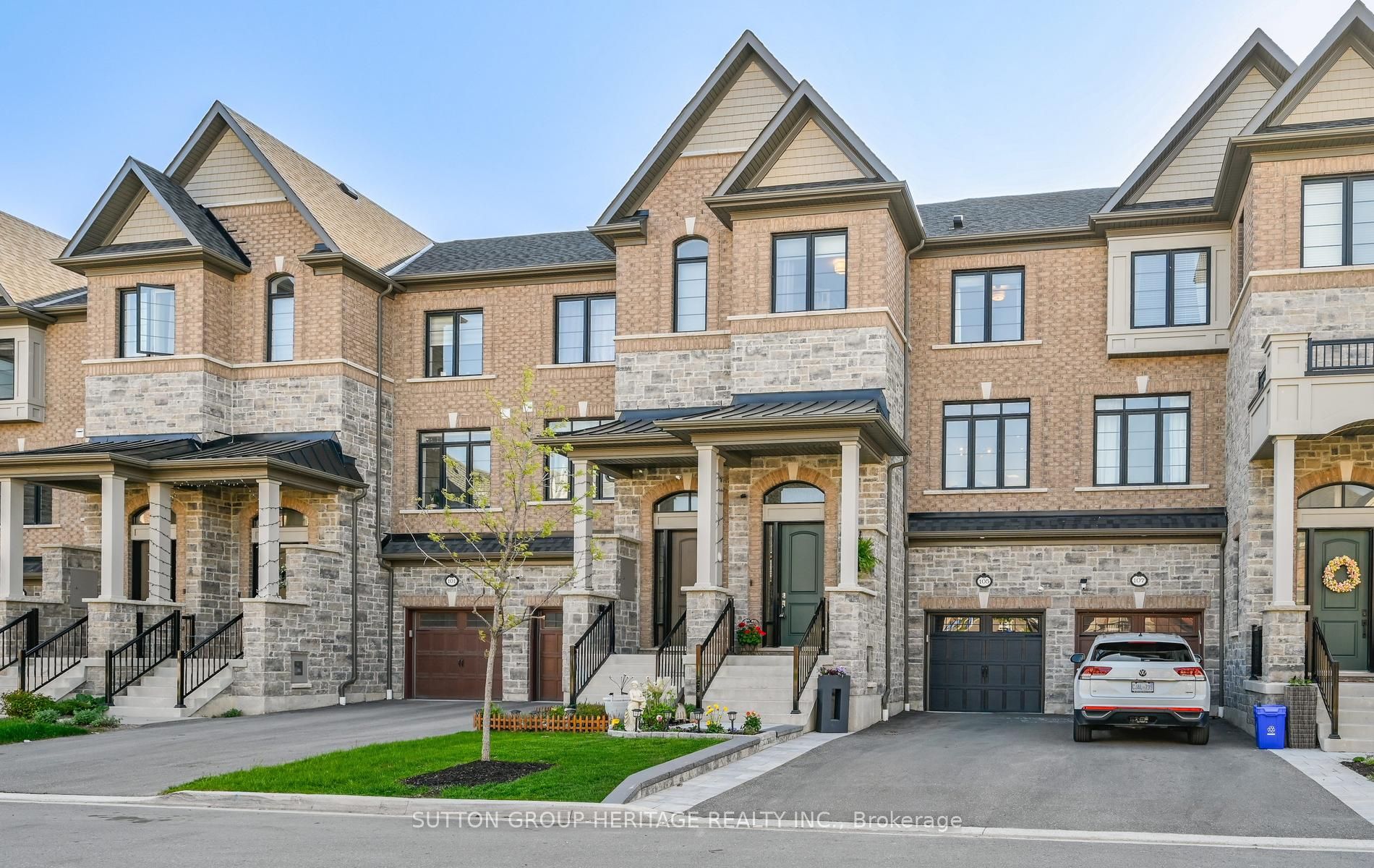 105 Dorian Drive, Whitby, ON, L1P 0C8 photo 2