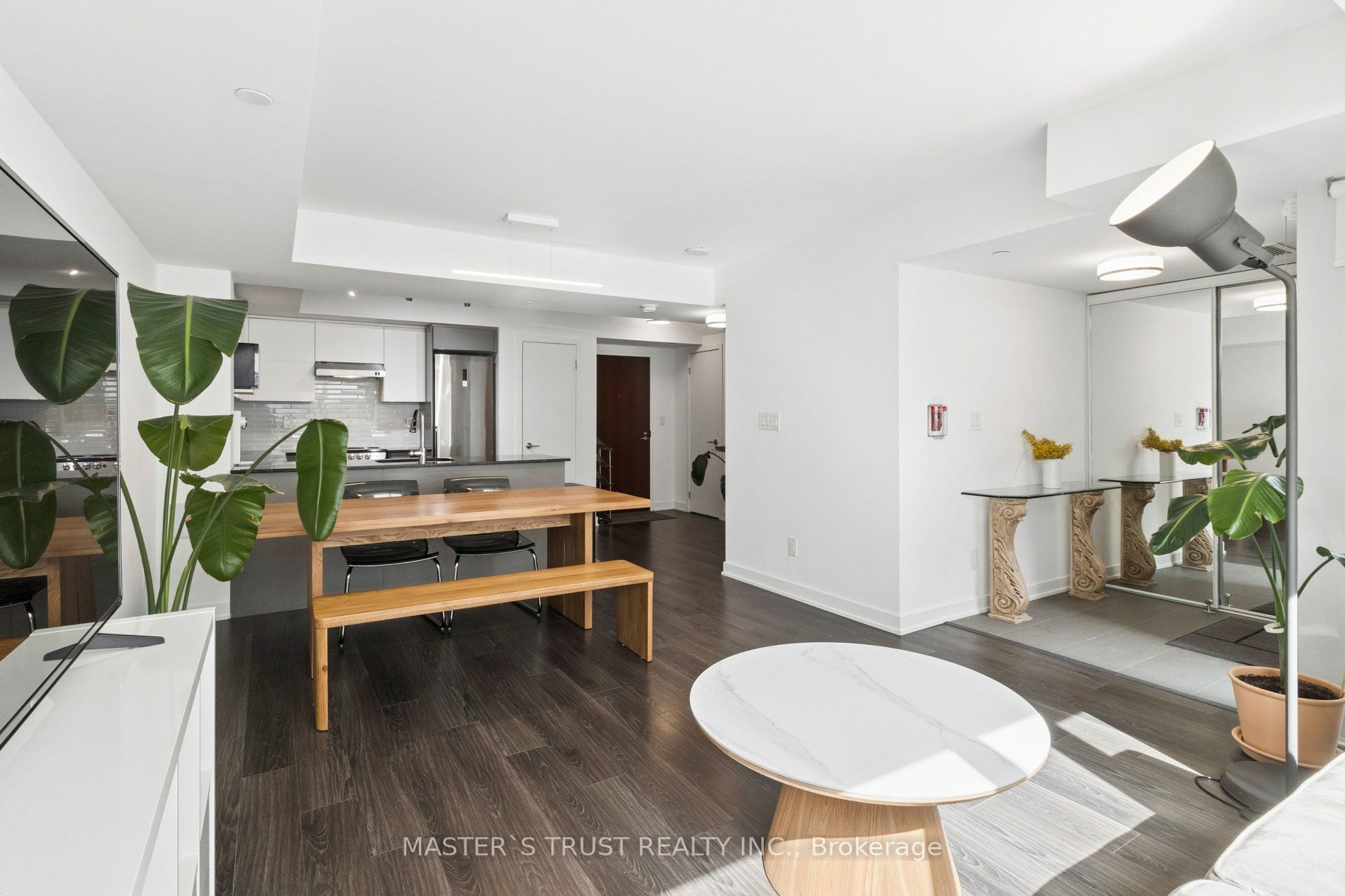 TH109-160 Flemington Road E, Toronto, ON, M6A 0A9 photo 4
