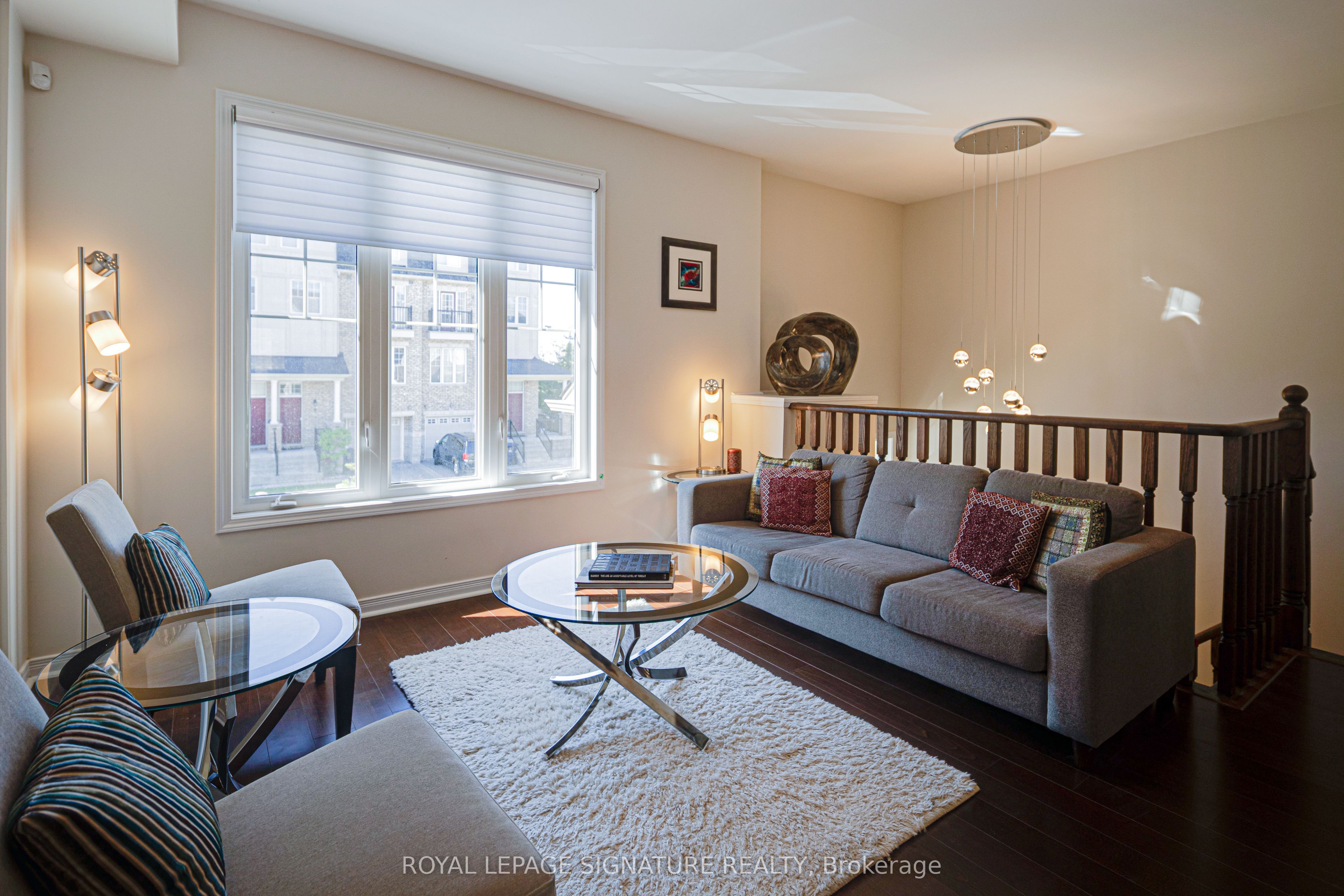 6 Collip Place, Toronto, ON, M4A 1Y3 photo 5