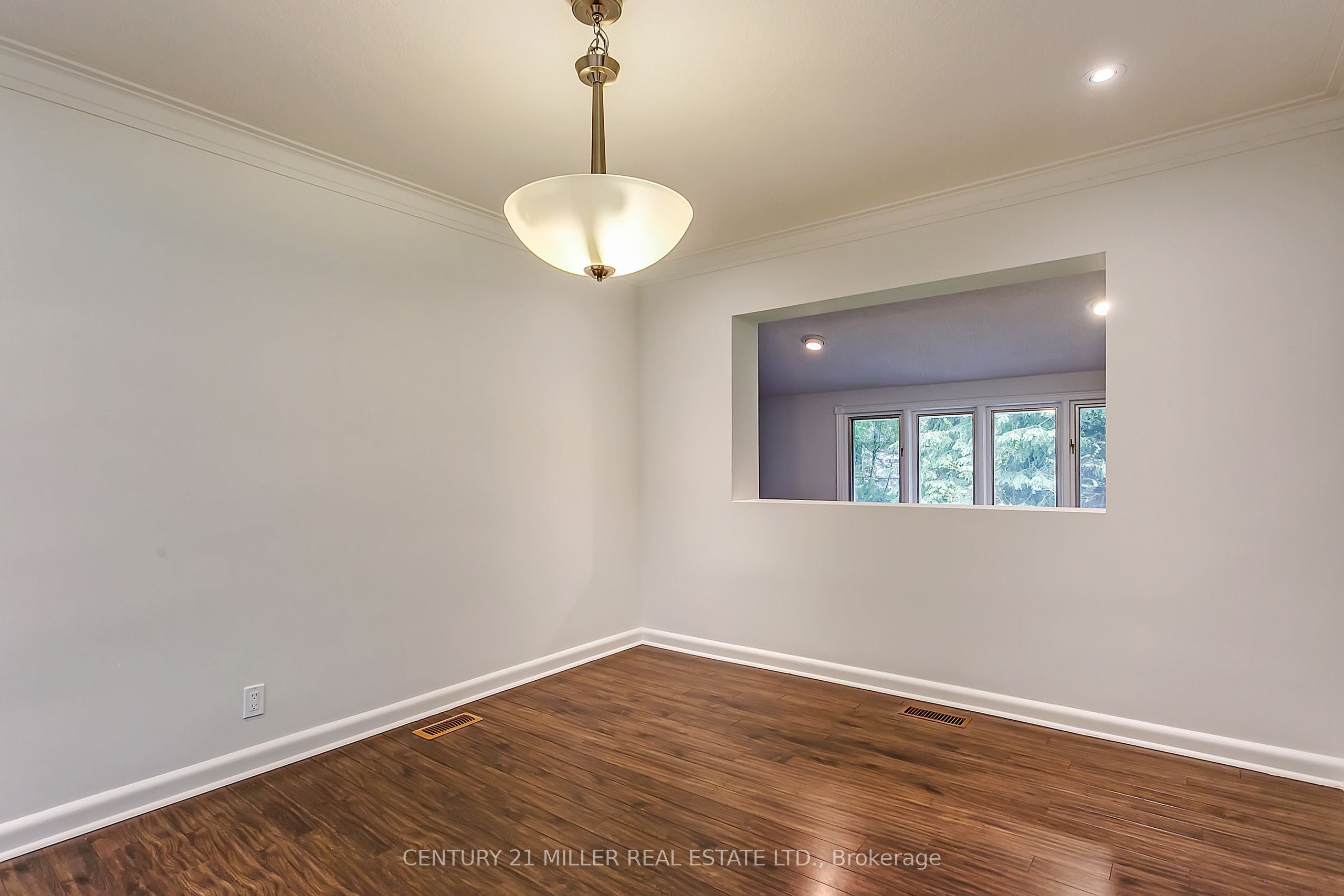 Additional image 6 of 91 Ennisclare Drive E, Oakville, ON, L6J 4N3