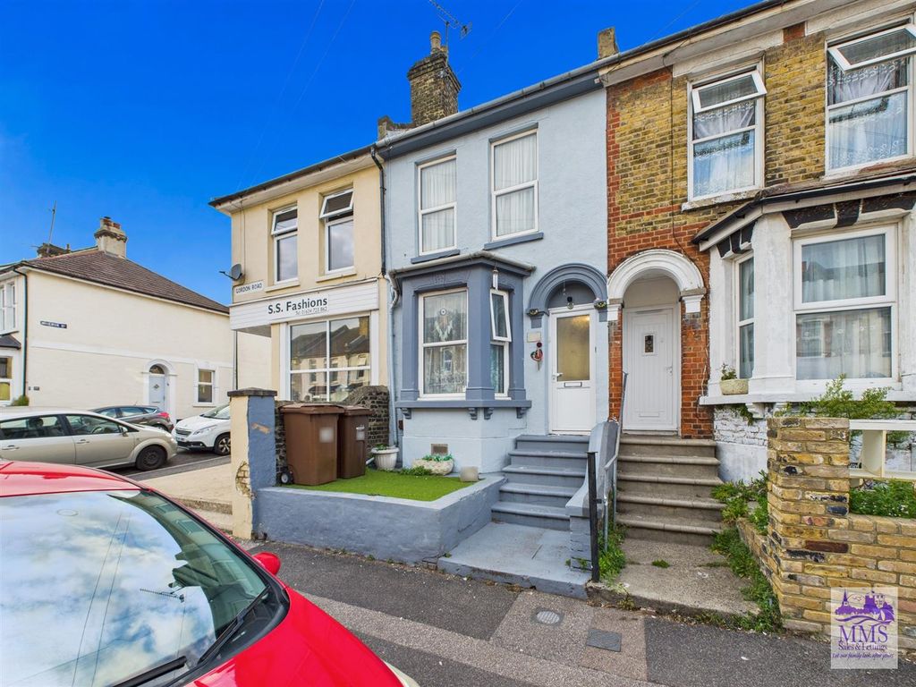 3 bed terraced house for saleGordon Road, Strood ME2