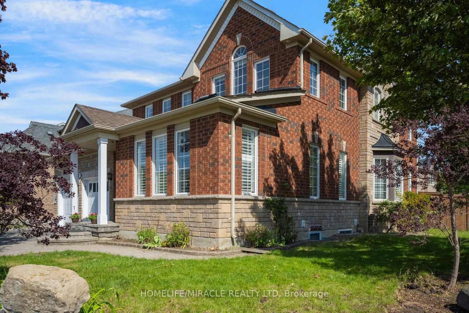 17 Latania Boulevard, Brampton, ON, L6P 1S8 photo 3