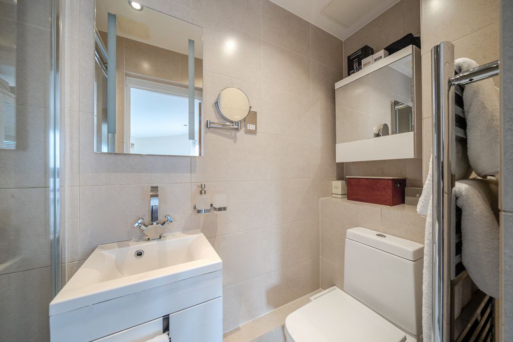 Additional image 11 of 2 bed flat for saleNorthway, Rickmansworth WD3