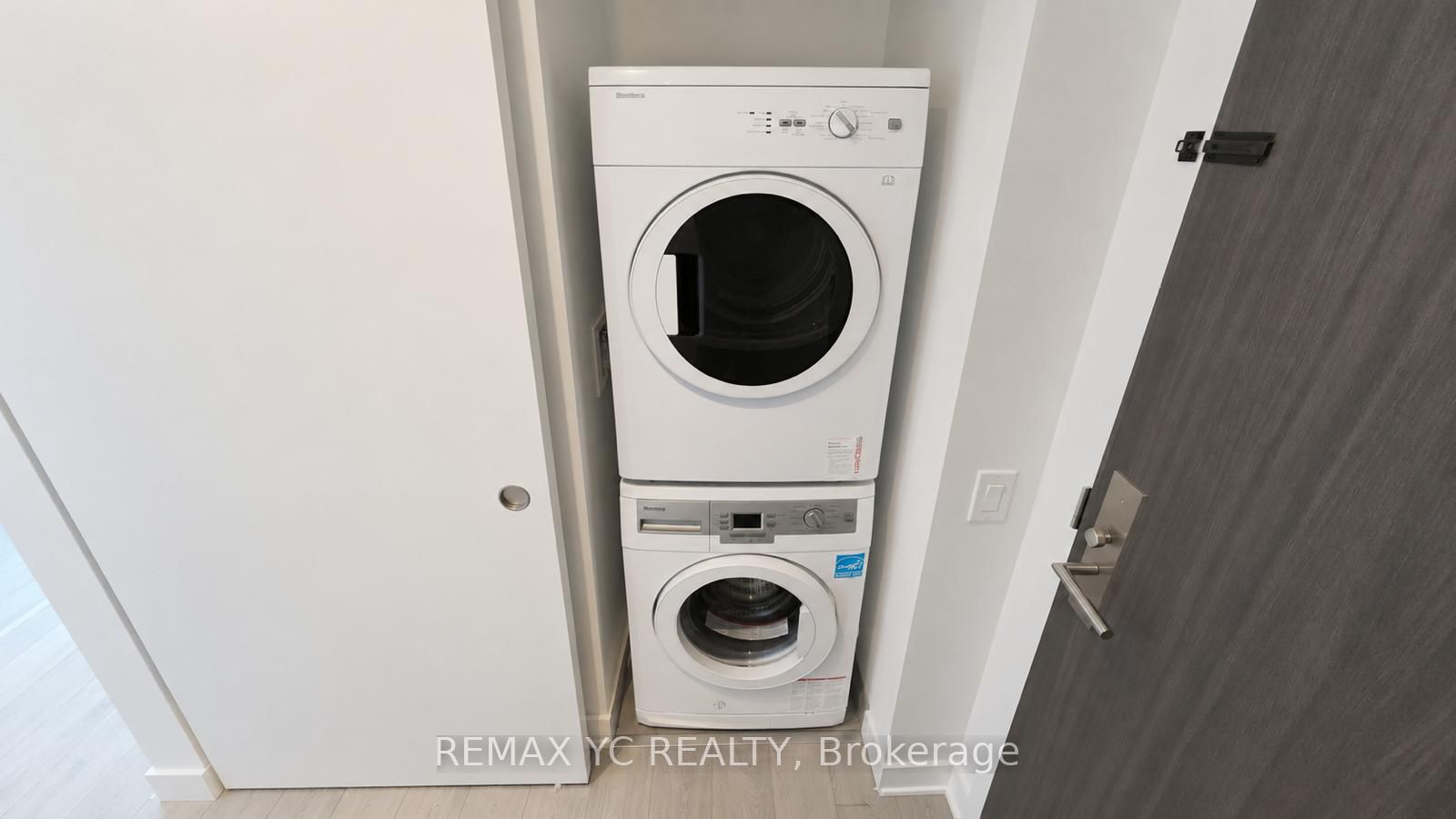 Additional image 5 of 2204-185 Roehampton Avenue, Toronto, ON, M4P 0C6