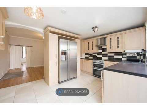Salisbury Road, London W13