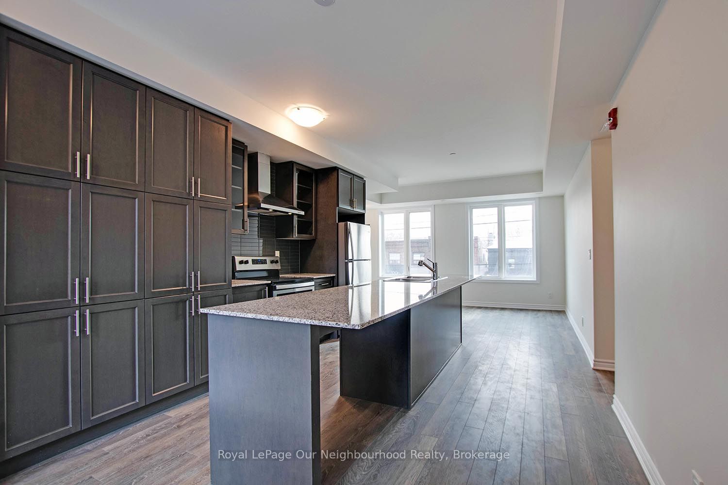 12-3580 Lakeshore Boulevard, Toronto, ON, M8W 3J6 photo 2